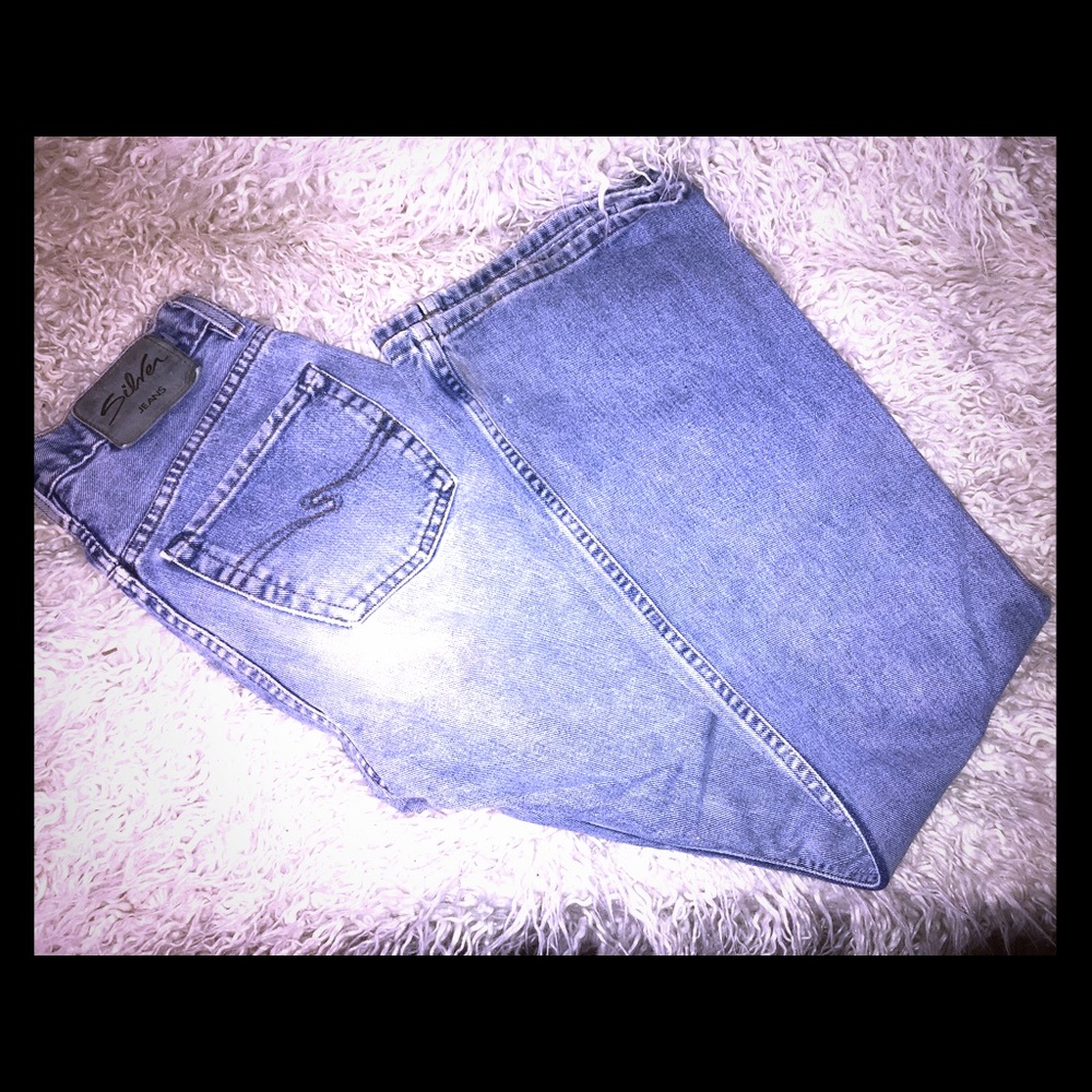 🍒Silver Jeans flare leg jeans Size 27🍒
